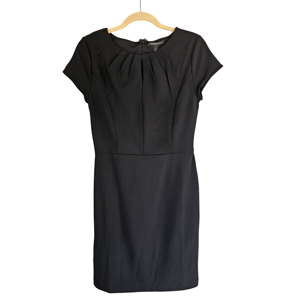 Banana Republic Classic Career Black Short Sleeve Sheath Keyhole Dress Sz 4 NEW